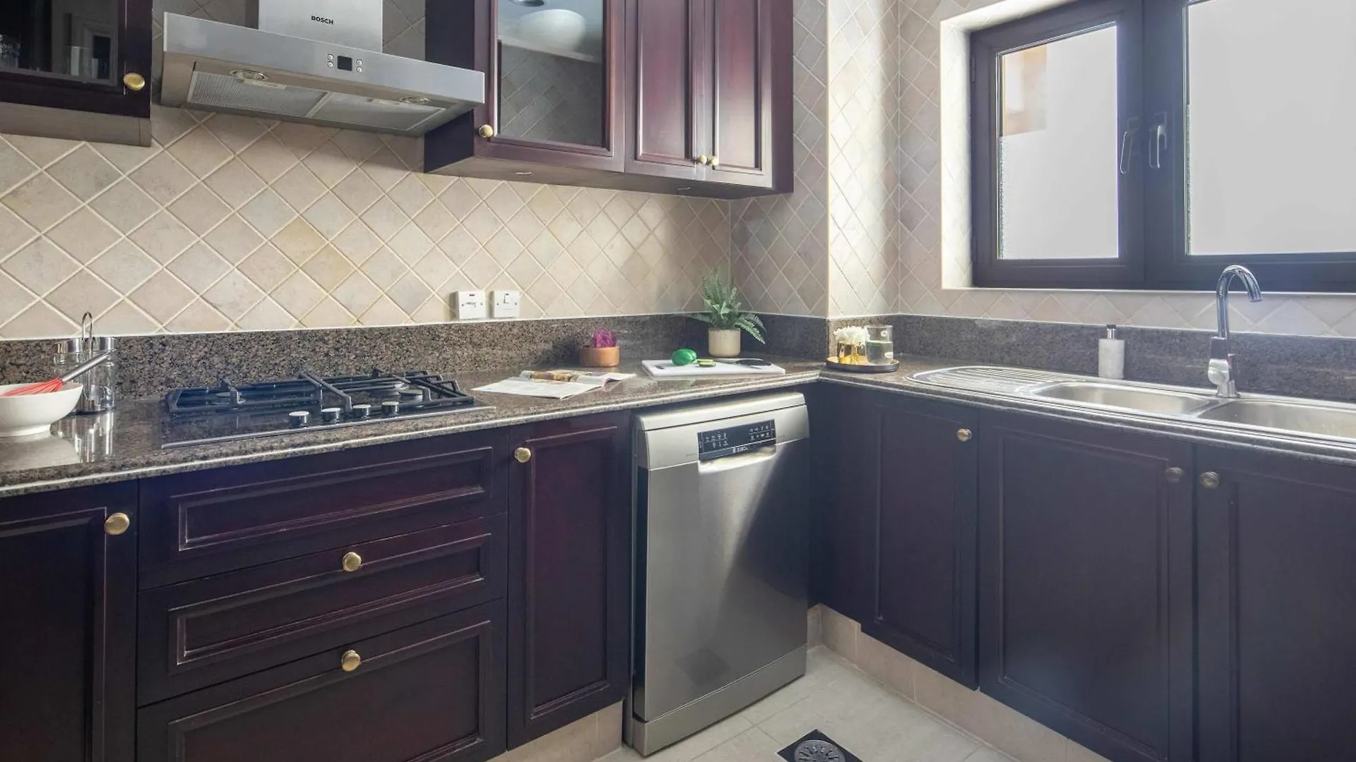 Frank Porter - Tejar Tower Dubai Apartamento